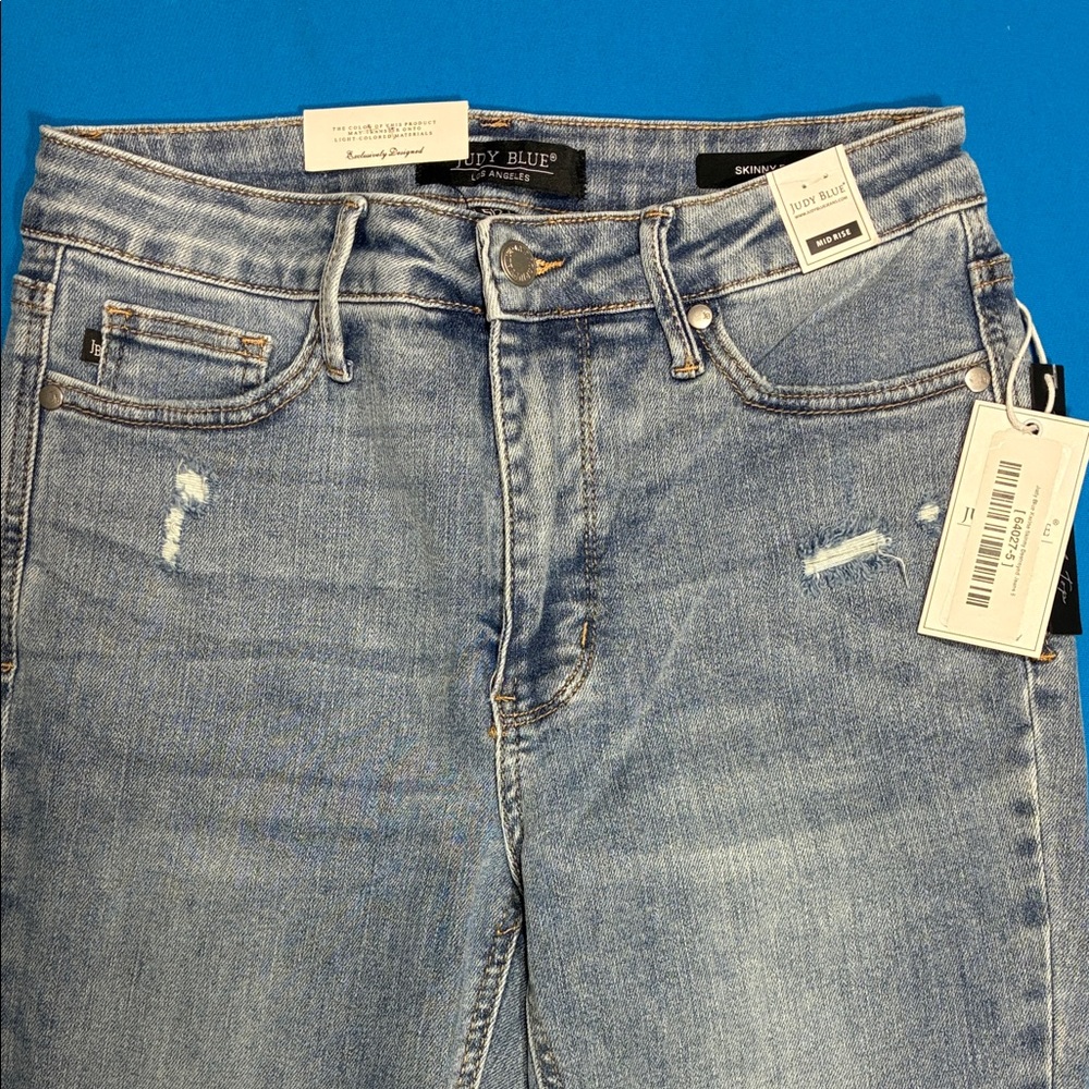 Judy Blue Light Blue Distressed Skinny Jeans *NWT* - Picture 4 of 16